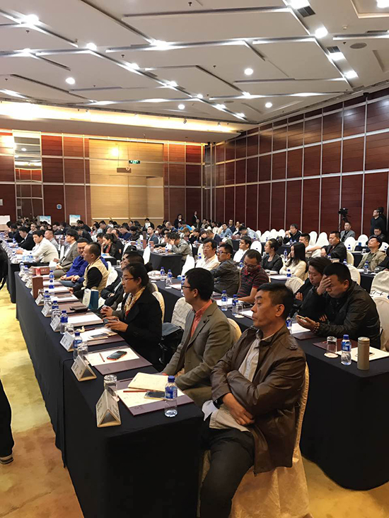 克诺斯邦发布会